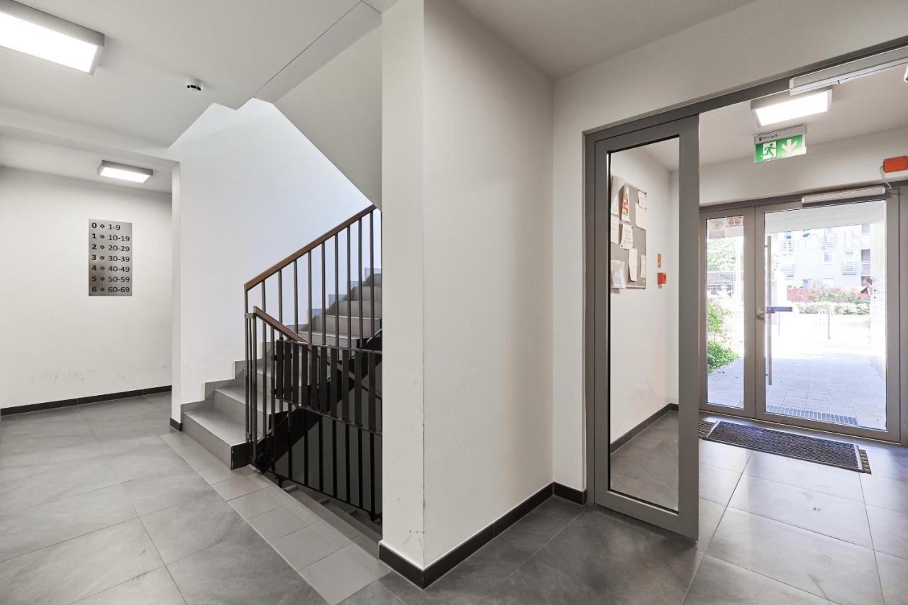 Nowa Teczowa Apartments Promenada Staromiejska By Noclegi Renters Wroclaw Dış mekan fotoğraf